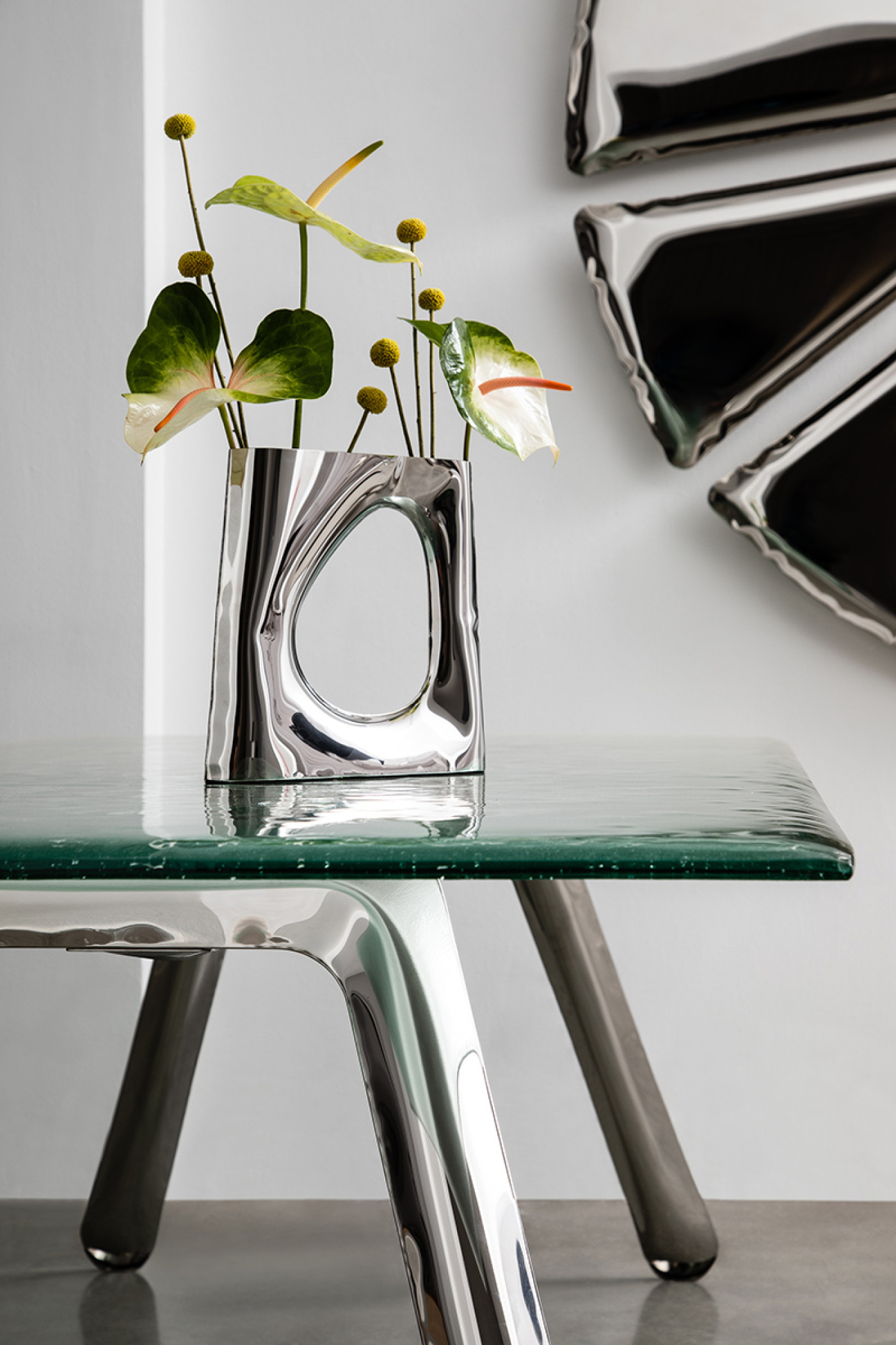 Chash 3 Vase by Zieta