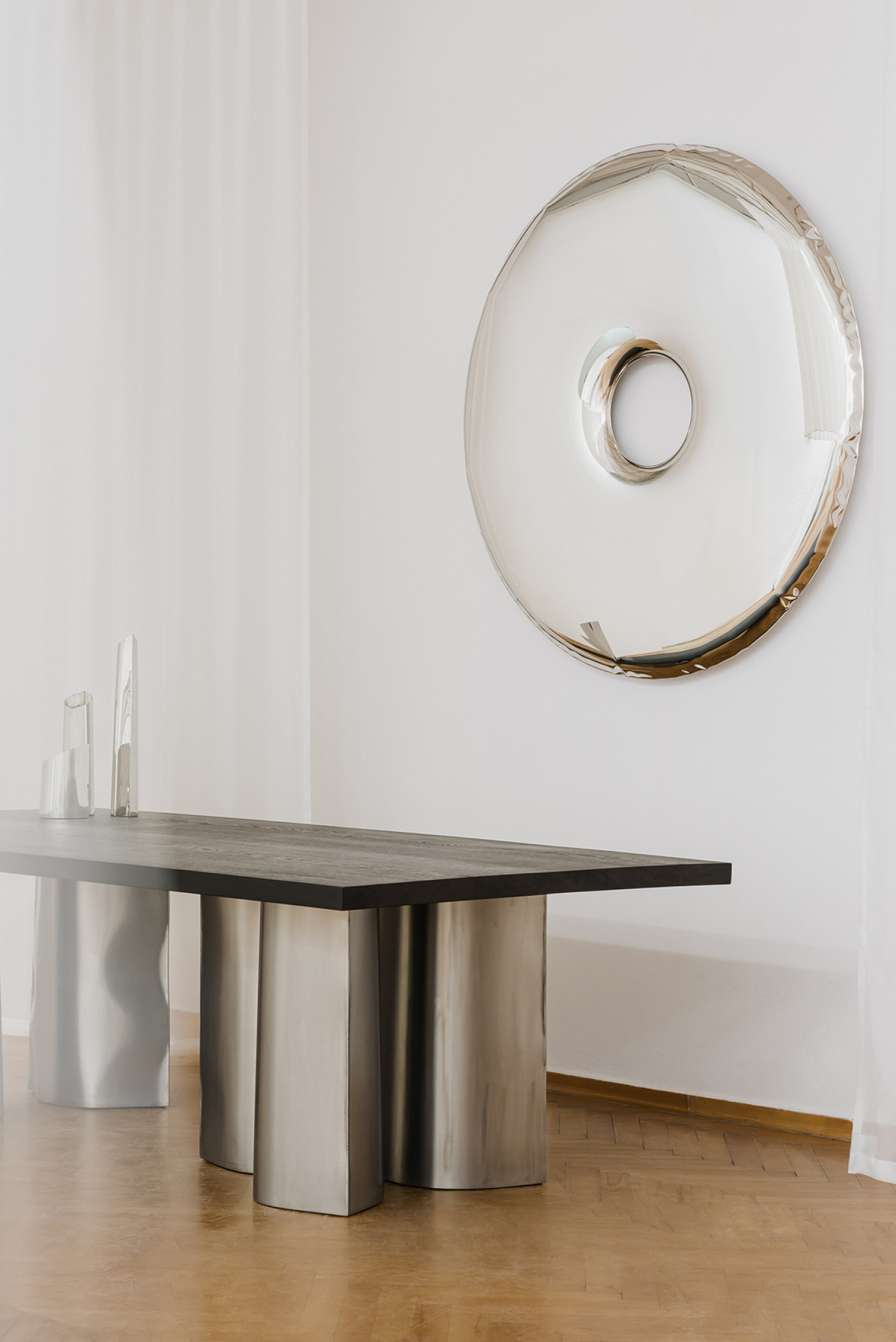Parova Table Dark Oak Inox Brushed