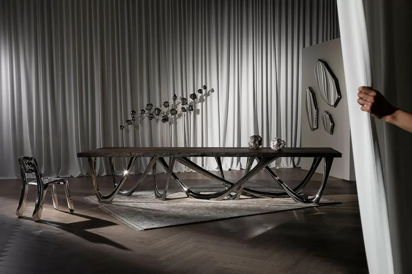TABLE MADE OF INFLATED STEEL BY ZIETA STUDIO